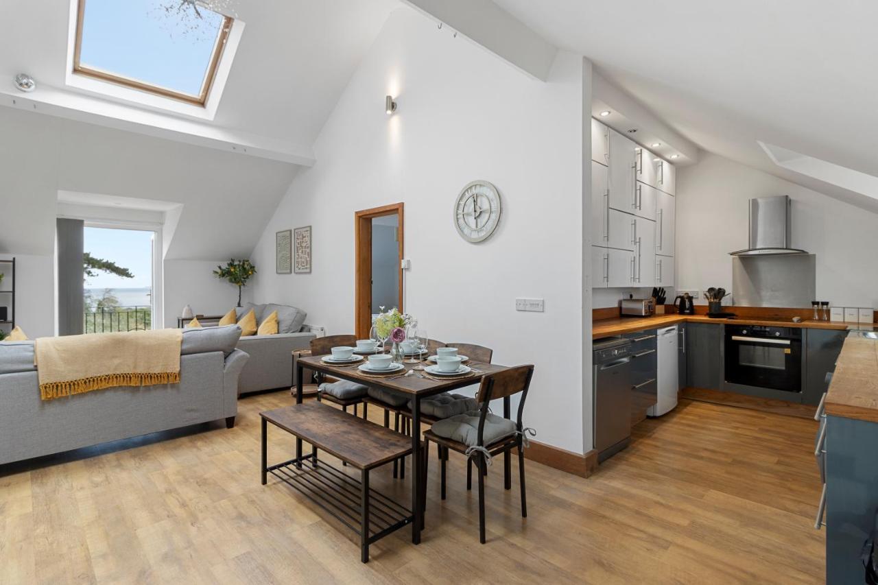 Stunning Sea View Whole Home In Torbay Close To Beach Torquay Bagian luar foto
