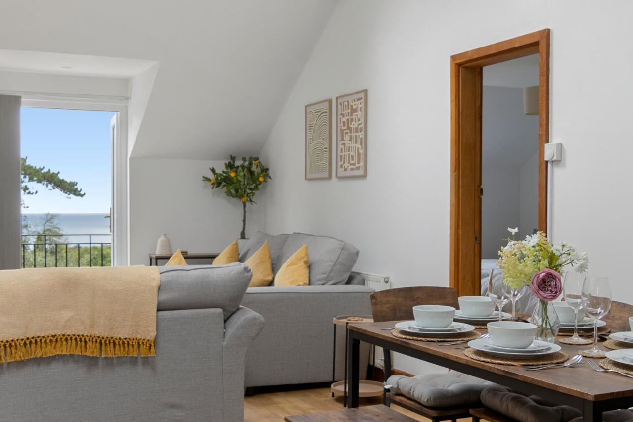 Stunning Sea View Whole Home In Torbay Close To Beach Torquay Bagian luar foto