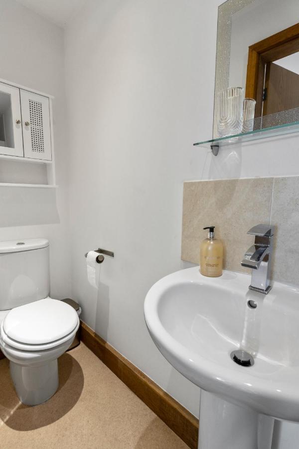 Stunning Sea View Whole Home In Torbay Close To Beach Torquay Bagian luar foto